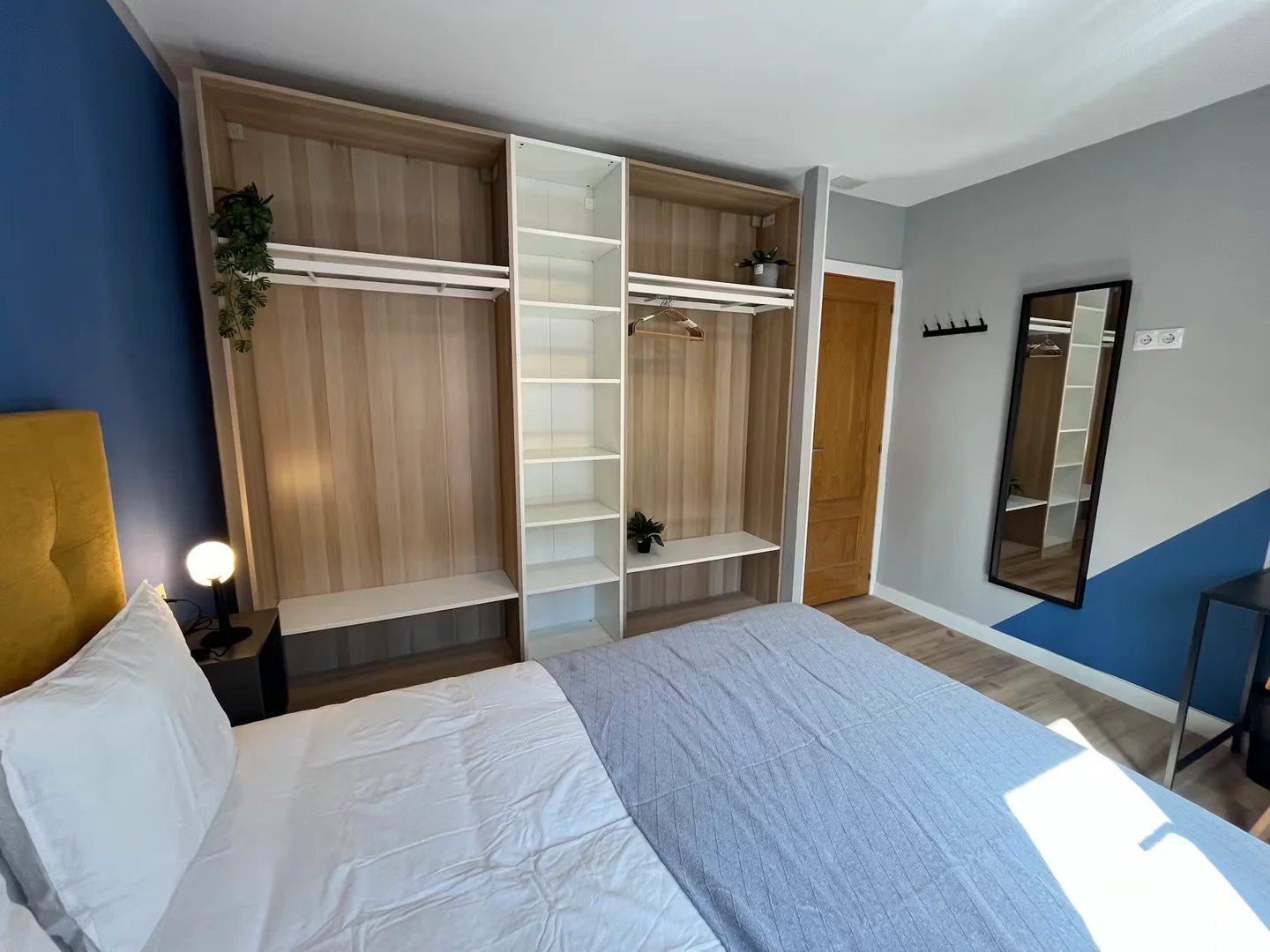 Chambre d'étudiant économique avec emplacement pratique dans 