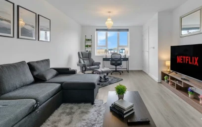 Logement entier à Miles Way, Canterbury, image 2 de 10