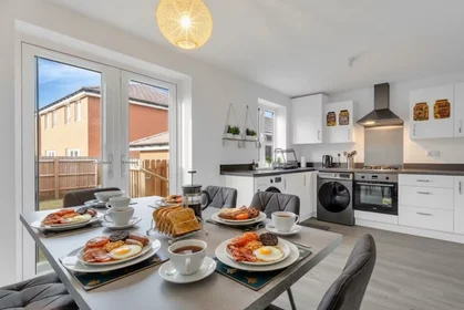 Entire apartment at Miles Way, Canterbury, image 4 of 10