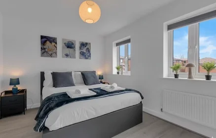 Entire apartment at Miles Way, Canterbury, image 8 of 10