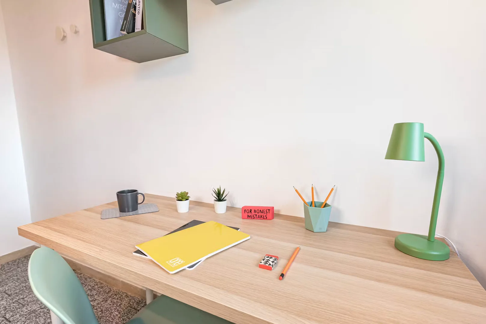 Economical student room with convenient location in