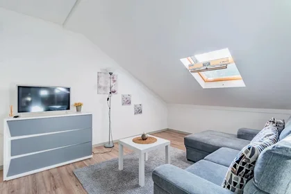 Logement entier à Rua das Forças Armadas 98, image 9 de 19