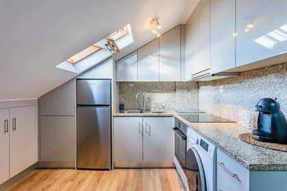 Logement entier à Rua das Forças Armadas 98, image 10 de 19