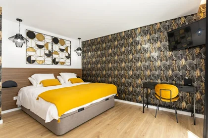 Logement entier à Rua dos Pintores de Vidros 110, image 18 de 42