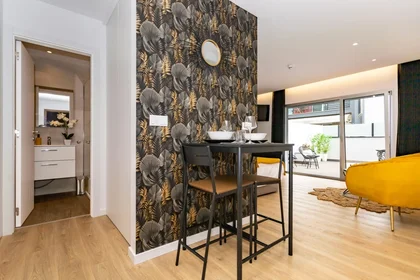 Logement entier à Rua dos Pintores de Vidros 110, image 6 de 42