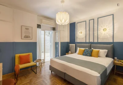 Logement entier à Anapiron Polemou, image 1 de 10