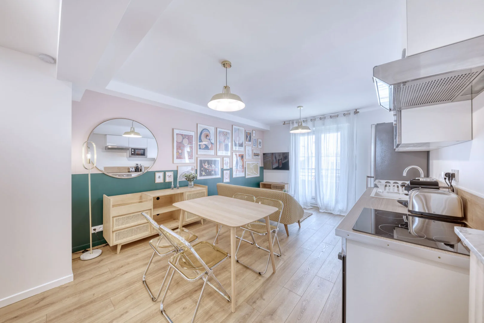 Chambre d'étudiant économique avec emplacement pratique dans 