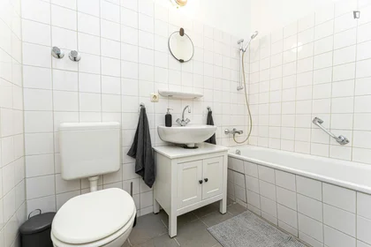 Chambre privée à Köpenicker Straße, image 8 de 13
