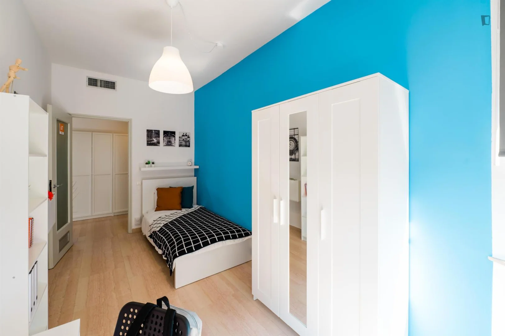 Camera accogliente per studenti disponibile a 