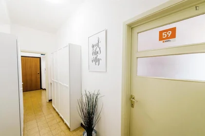 Chambre privée à Via Gianforte Suardi, image 16 de 17
