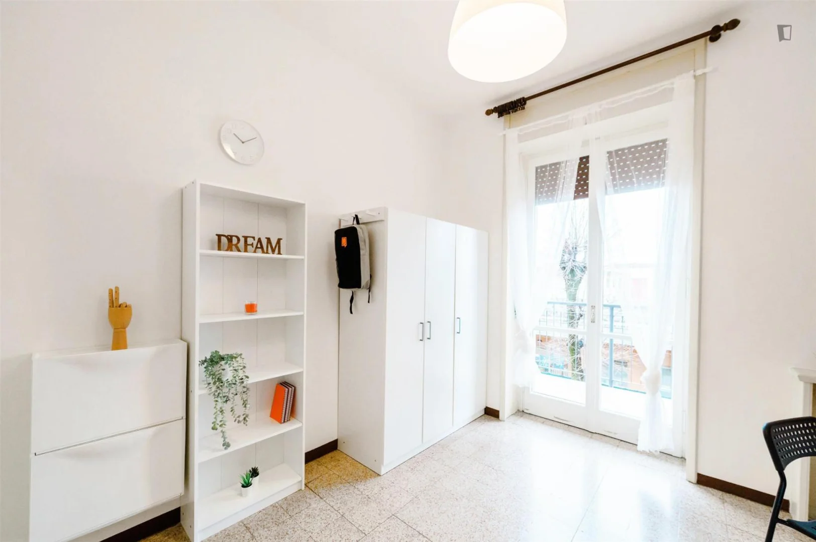 Camera accogliente per studenti disponibile a 