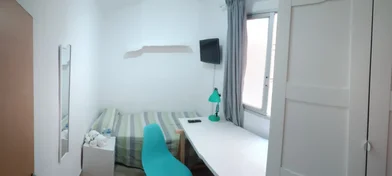 Chambre privée à Calle Quesada 17, image 5 de 14
