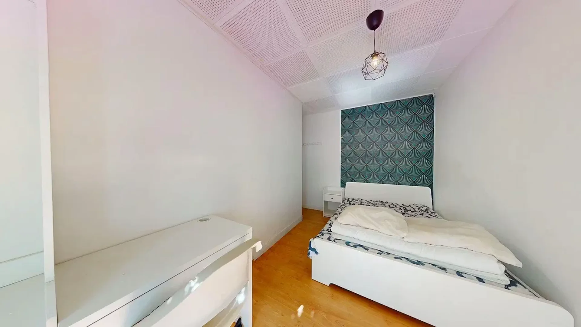 Chambre d'étudiant économique avec emplacement pratique dans 