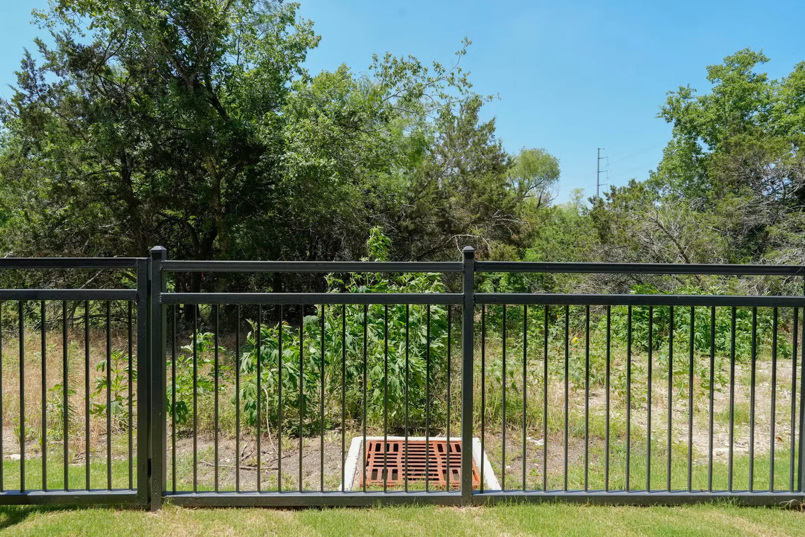 East Parmer Lane, 