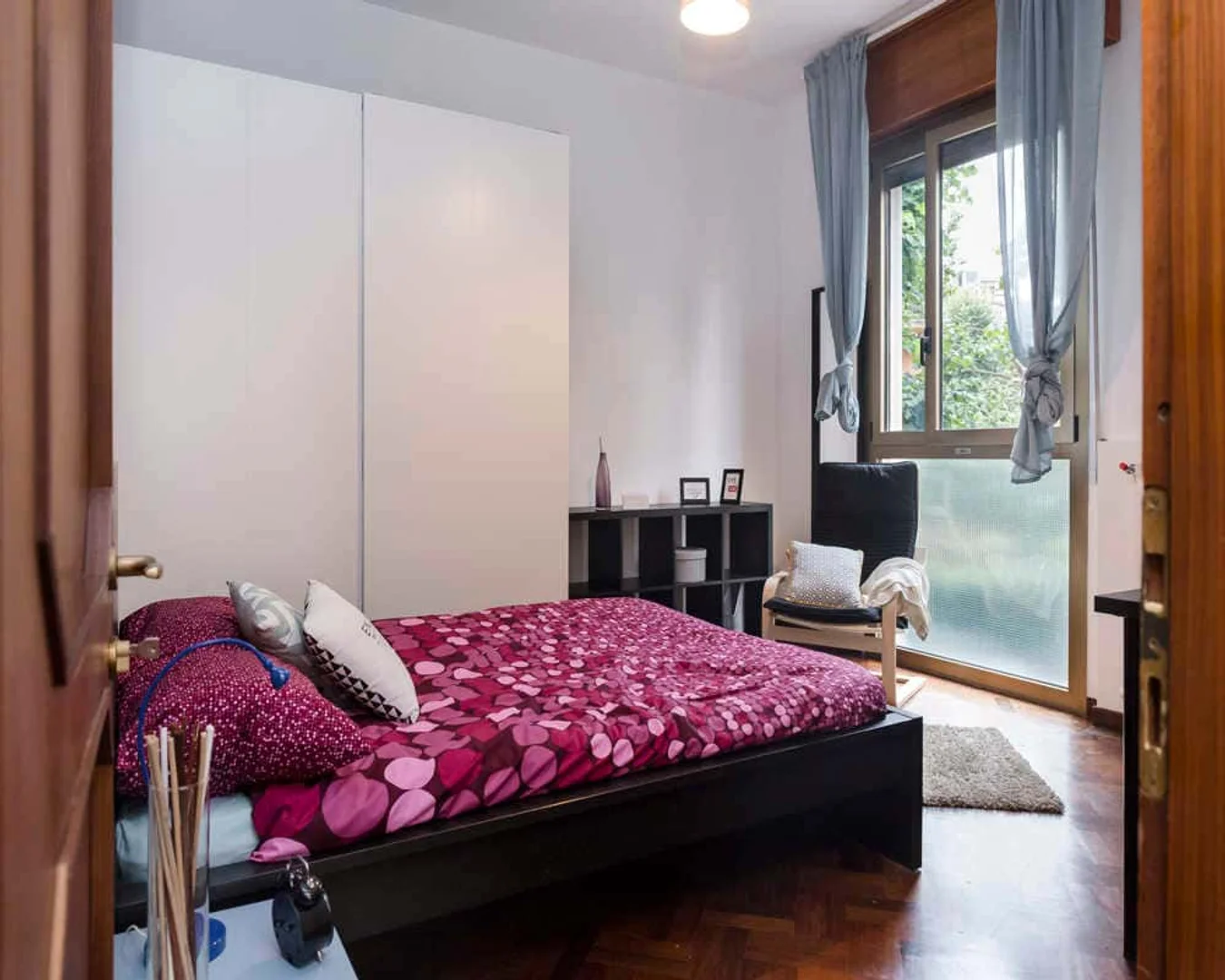 Economical student room with convenient location in 
