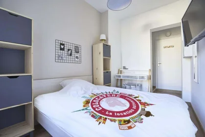 Özel oda konumu 12 Rue Condorcet, 51100 Reims, France, 3 12 görüntüsü