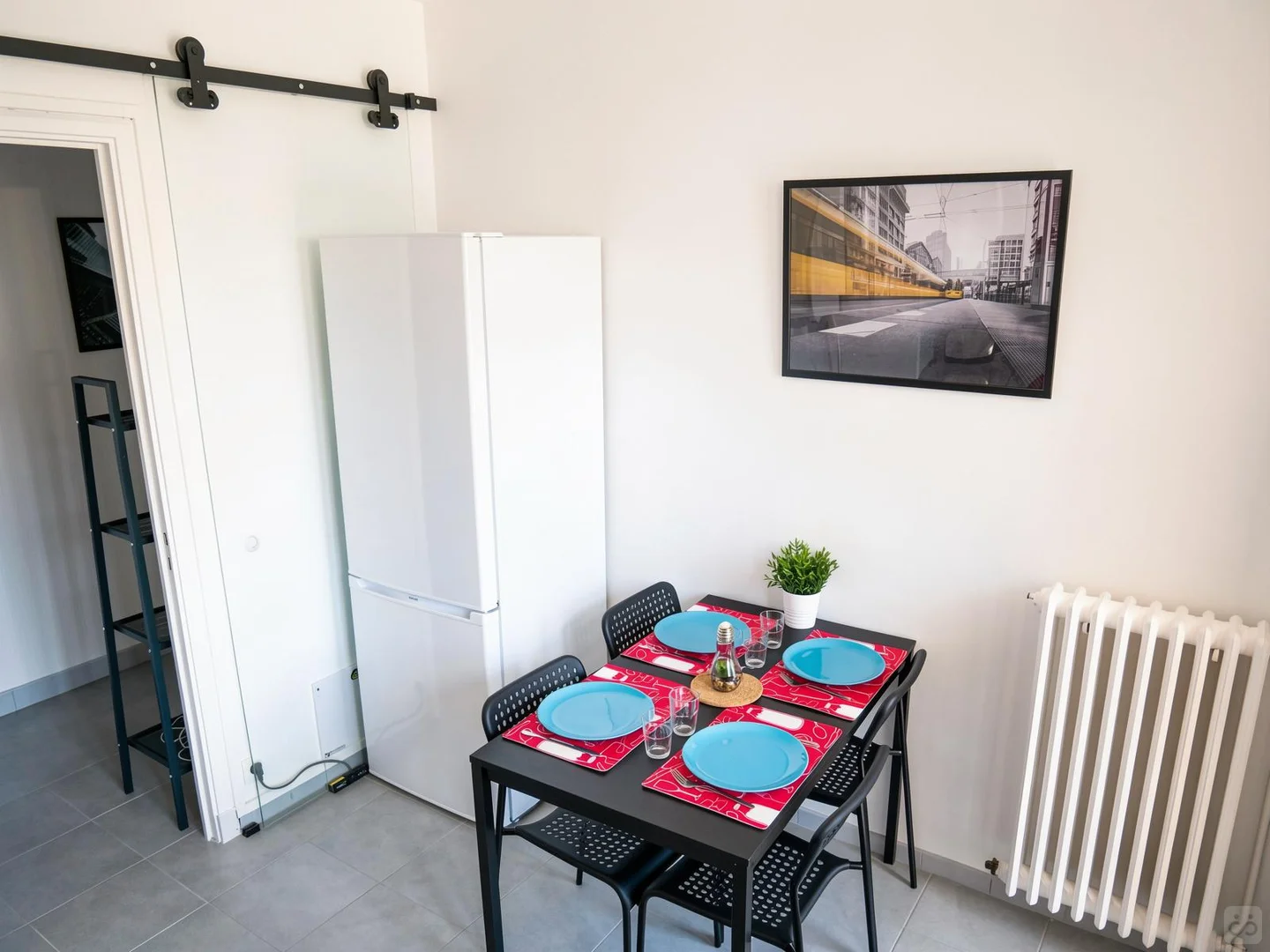 Camera per studenti in  con area studio e servizi in comune