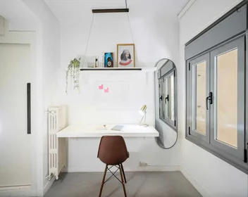 Privatzimmer im Wohnheim in der Calle de San Lorenzo, bild 7 von 26