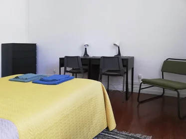 Habitación privada en Rua do Aljube , imagen 7 de 17