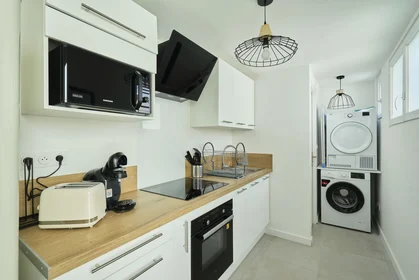 Privatzimmer in der 9 Impasse Miroux, bild 12 von 30