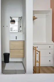 Privatzimmer in der 9 Impasse Miroux, bild 24 von 30