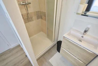 Privatzimmer in der 9 Impasse Miroux, bild 30 von 30