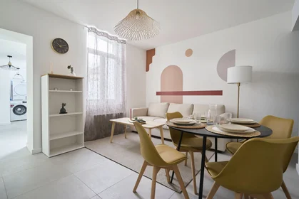 Privatzimmer in der 9 Impasse Miroux, bild 8 von 30