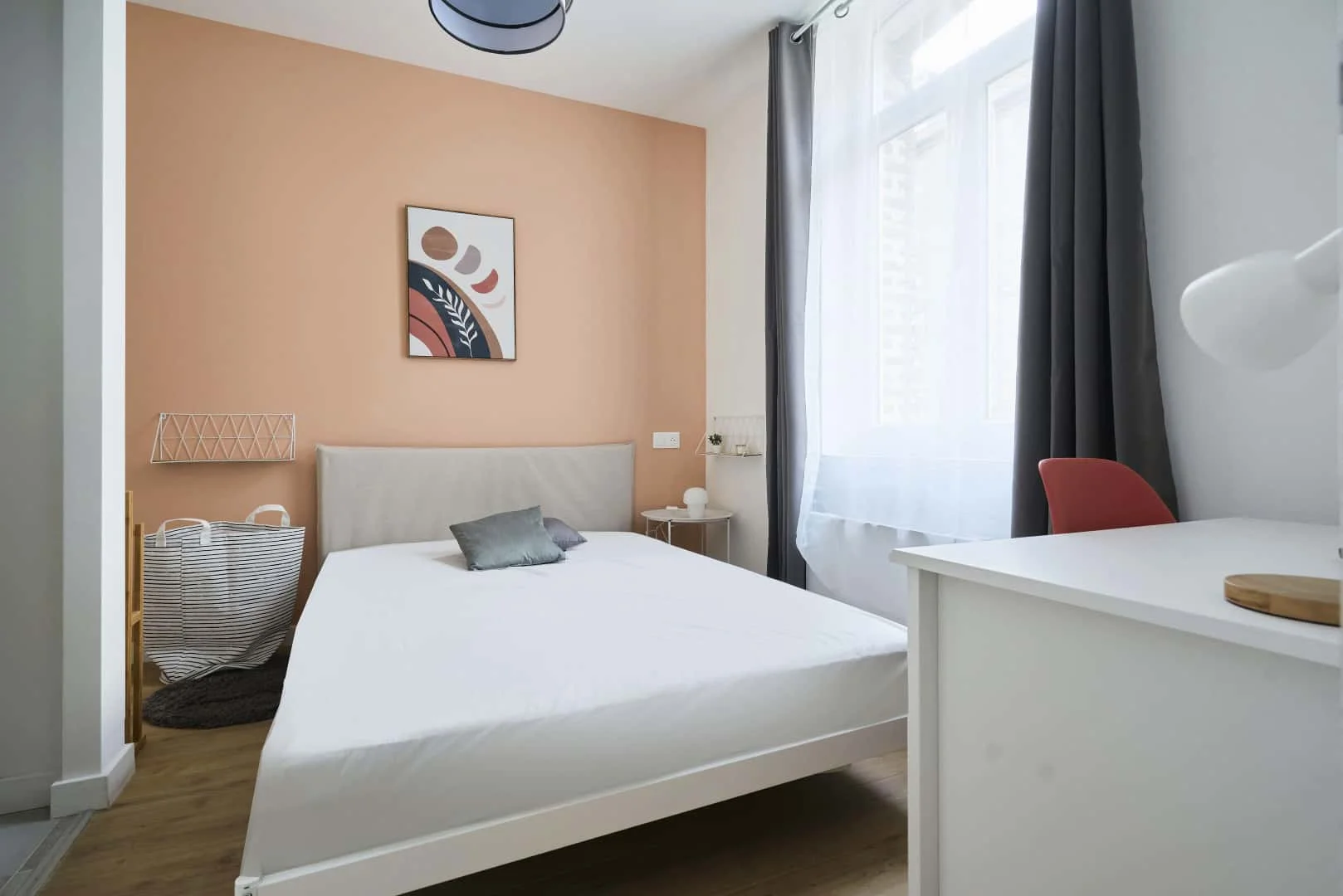 Habitación en apartamento estudiantil en alquiler en , completamente amueblado