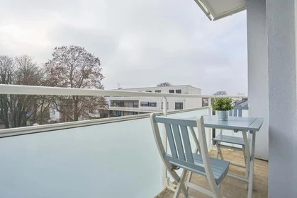 私人房间 在 1 Rue Lagrive, 51100 Reims, France, 18的图像18