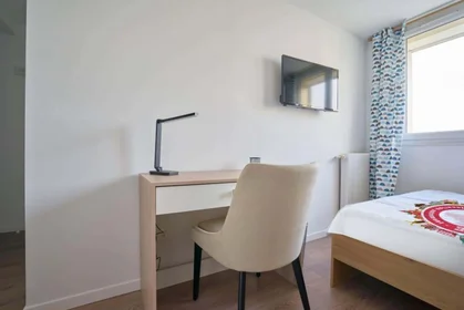 Privatzimmer in der 1 Rue Lagrive, 51100 Reims, France, bild 3 von 19