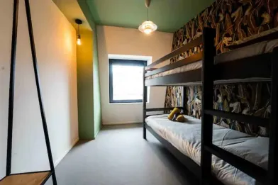Alojamiento de 2 dormitorios en Mons