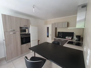 Habitación privada en Rue Mac Carthy, imagen 1 de 10