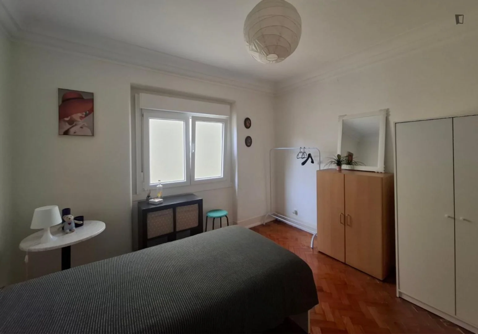 Economical student room with convenient location in 