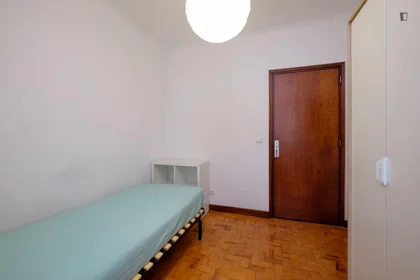 Habitación privada en Rua de Angola, imagen 2 de 26