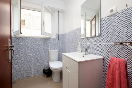 Habitación privada en Rua de Angola, imagen 18 de 26