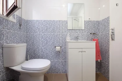 Habitación privada en Rua de Angola, imagen 19 de 26