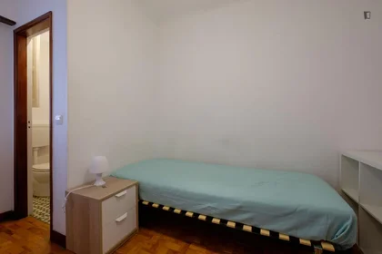 Habitación privada en Rua de Angola, imagen 3 de 26