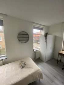Privatzimmer in der Rederijkerstraat, bild 1 von 8