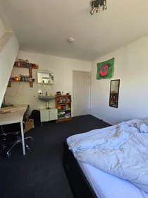 Private room at Lipperkerkstraat, image 1 of 7