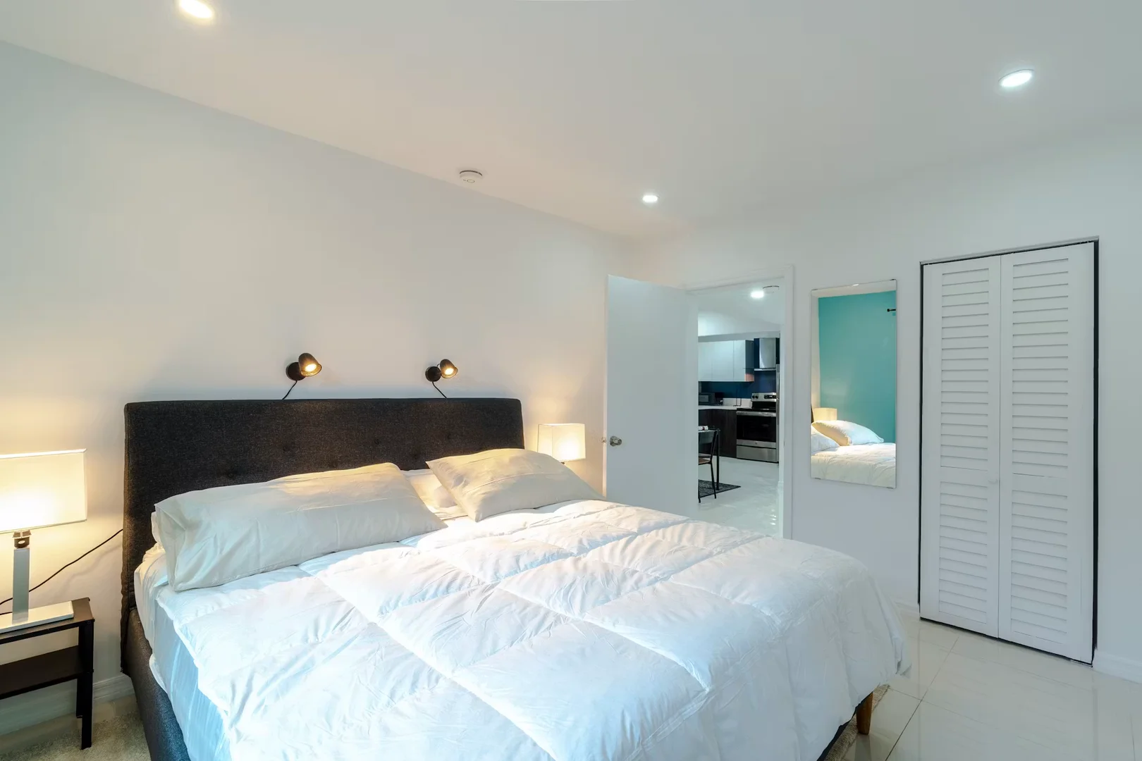 Southwest 25th Terrace, Coral Way
