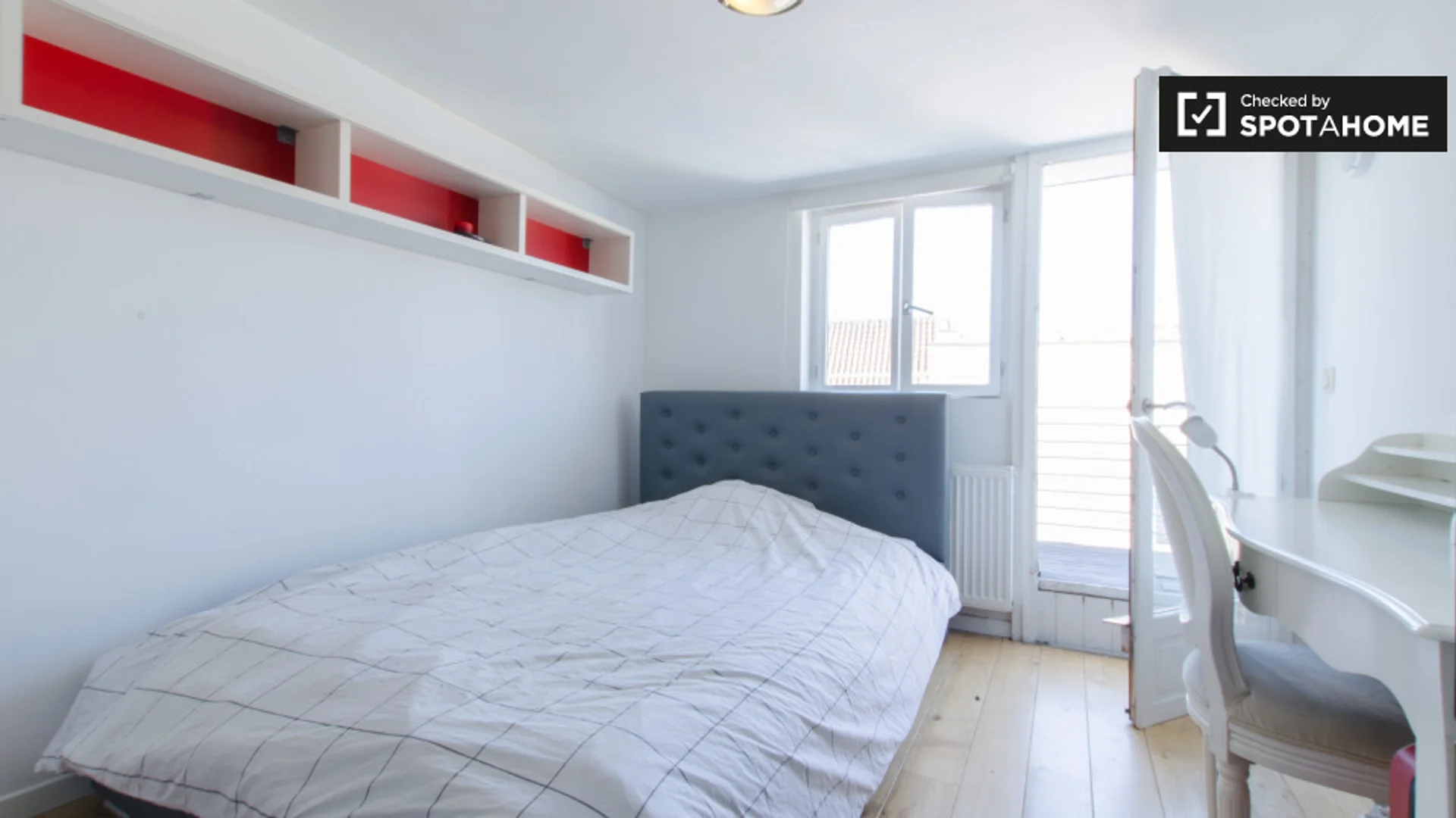 Chambre d'étudiant confortable et spacieuse dans