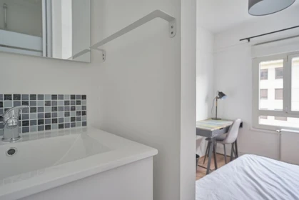Privatzimmer in der 5 RUE DU CARDINAL SUHARD, bild 21 von 22
