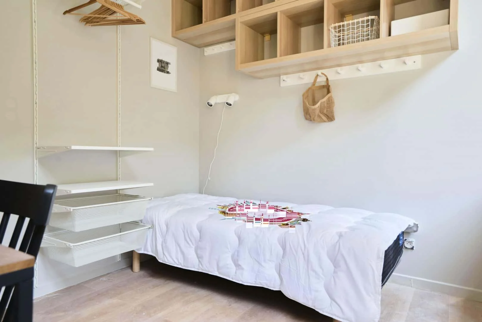 Chambre d'étudiant fonctionnelle parfaite pour étudier dans 