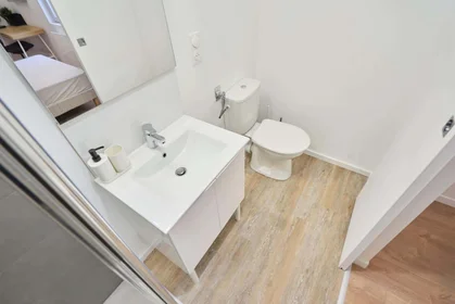 Habitación privada en 9 Rue Martin Munier, 54000 Nancy, France, imagen 5 de 20