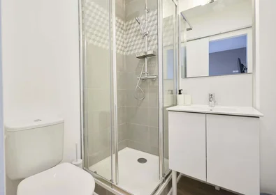 Habitación privada en 9 Rue Martin Munier, 54000 Nancy, France, imagen 6 de 25