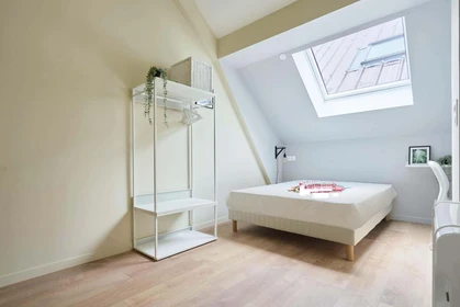 Privatzimmer in der 53 Rue des Moissons, 51100 Reims, France, bild 2 von 19