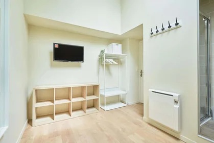 Quarto privado em 53 Rue des Moissons, 51100 Reims, France, imagem 5 de 22