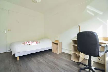 Quarto privado em 1 Rue Cardinal Suhard, 51100 Reims, France, imagem 1 de 13