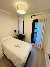 Moderne und helle Wohnung in Saragossa