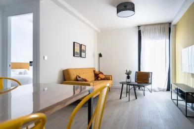 Komplette Wohnung voll möbliert in Saragossa